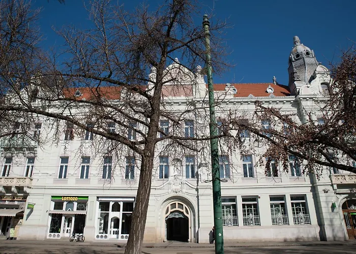 Szechenyi Center 公寓式酒店 塞格德